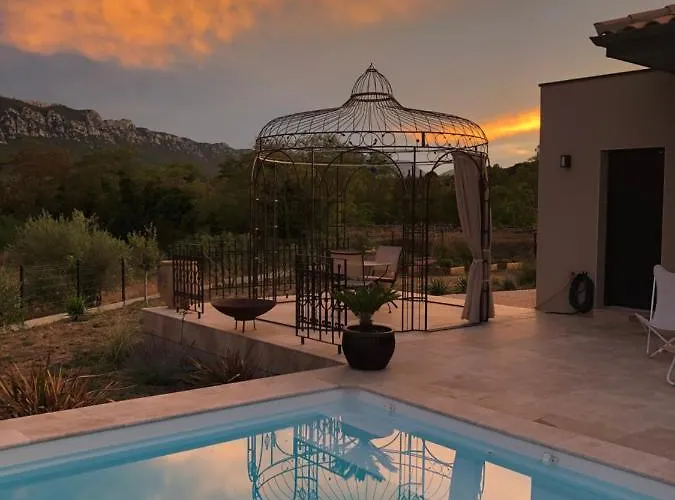 Frühstückspension Domaine Mas Terra 3*